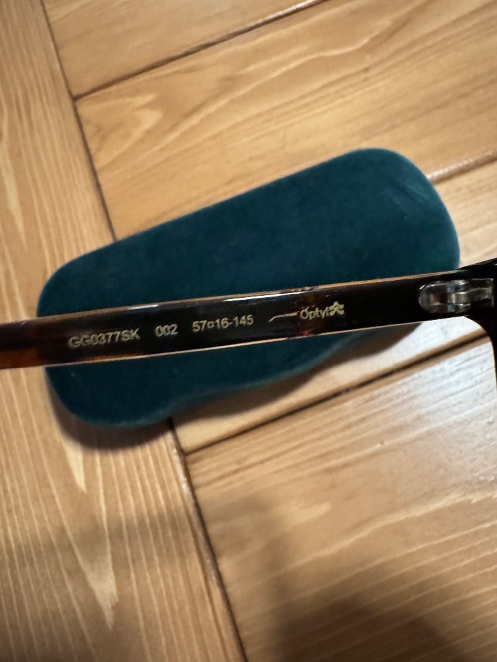 Authentic GUCCI sunglasses - Picture 5 of 6